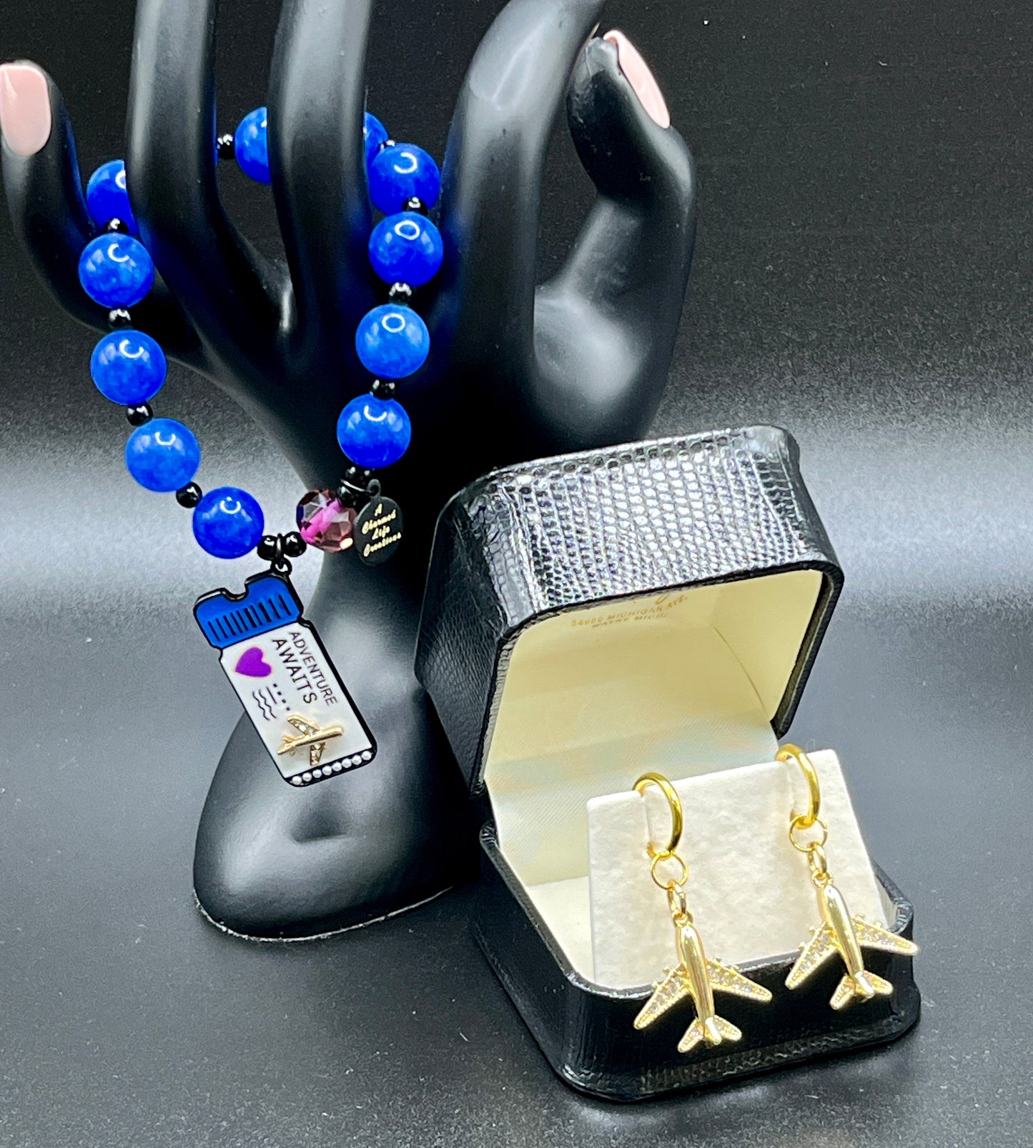 Adventure Awaits Set